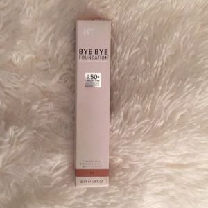 Bye bye Foundation SPF 50 in Tan
